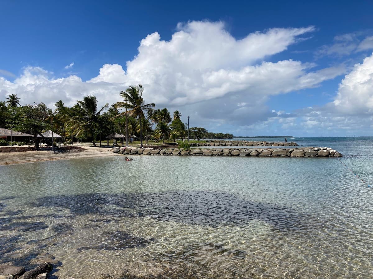 Plage de Roseau